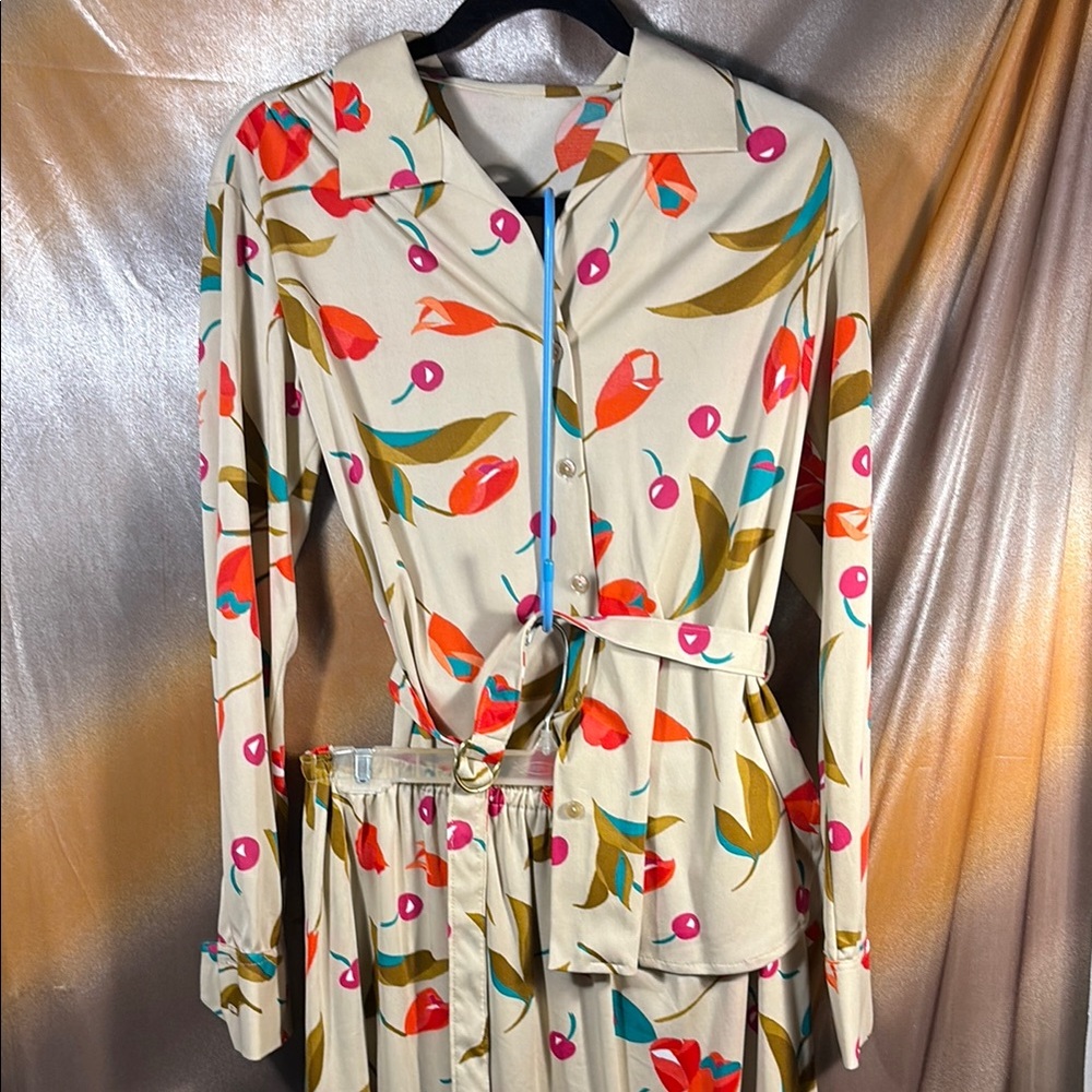 Vintage polyester knit 70’s blouse & skirt Floral Print Women's Dress A2 - Picture 1 of 6